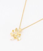 【組曲/KUMIKYOKU】のメタルフラワーネックレス 人気、トレンドファッション・服の通販 founy(ファニー) ファッション Fashion レディースファッション Fashion for Women ジュエリー Jewelry ネックレス Necklaces & Pendants アクセサリー Fashion Accessories クリスタル Crystal, Swarovski シンプル Simple, Minimal ネックレス Necklace, Pendant Necklace パール Pearl, Pearl Accent モチーフ Motif, Design Theme エレガント 上品 Elegant thumbnail ゴールド系|ID: prp329100004412319 ipo3291000000033578825