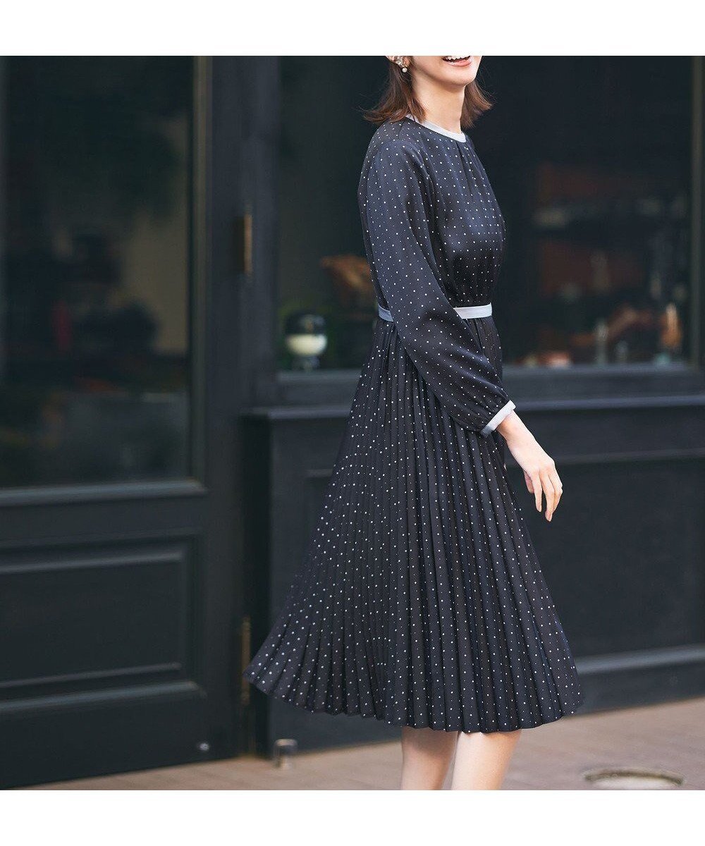 【エニィ スィス/any SiS】の【2WAY】バイカラープリーツ ワンピース 人気、トレンドファッション・服の通販 founy(ファニー) ファッション Fashion レディースファッション Fashion for Women ワンピース Dresses サテン Satin, Glossy Fabric プリーツ Pleats, Pleated エレガント 上品 Elegant 夏 Summer 春 Spring S/S・春夏 SS, Spring/Summer, Warm Season other-1|ID: prp329100004413310 ipo3291000000034854284