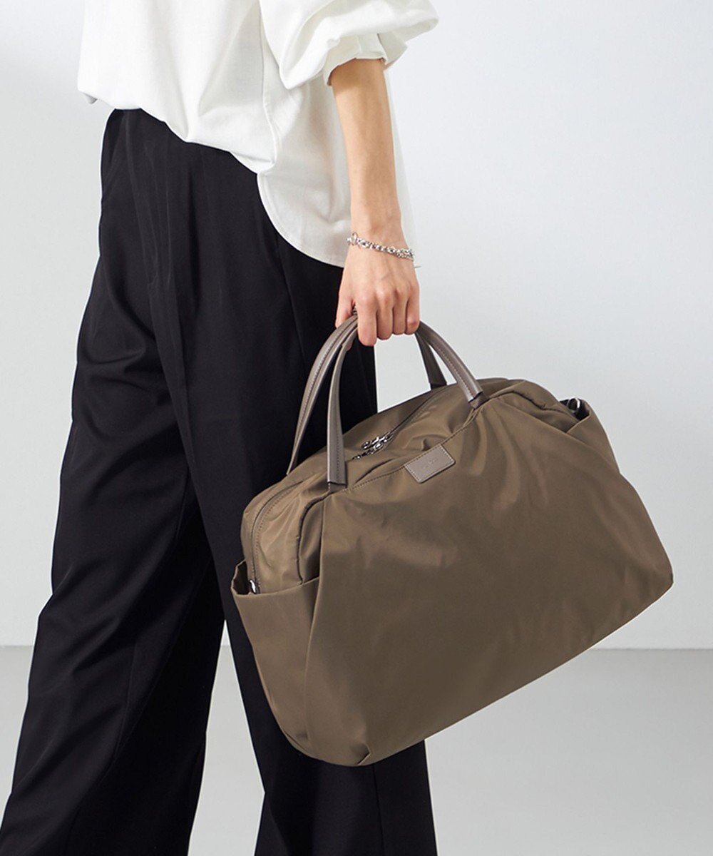 【イザック/Y'SACCS】の【ナイロンタフタ】トラベルボストン インテリア・キッズ・メンズ・レディースファッション・服の通販 founy(ファニー) ファッション Fashion レディースファッション Fashion for Women 軽量 Lightweight, Ultra Light スマート Smart, Elegant タフタ Taffeta, Structured Fabric トラベル Travel, Travel Gear ベーシック Basic, Essential ボストン Boston ボストンバッグ Boston Bag, Retro Bag ポケット Pocket, Pocket Detail マグネット Magnet, Magnetic Closure おすすめ Recommended / Our Picks ダークグレージュ|ID: prp329100004415256 ipo3291000000034211067