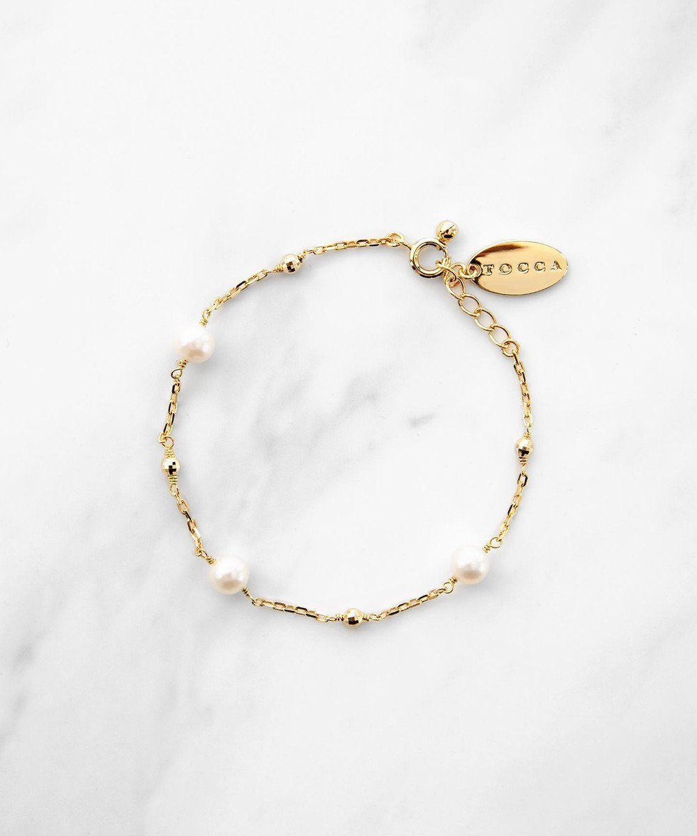 【トッカ/TOCCA】のWALTZ PEARL BRACELET 淡水パール ブレスレット 人気、トレンドファッション・服の通販 founy(ファニー) 　ファッション　Fashion　レディースファッション　Fashion for Women　ジュエリー　Jewelry　チェーン＆カフブレスレット　Cuff & Chain Bracelets　おすすめ　Recommended / Our Picks　アクセサリー　Fashion Accessories　ギフト プレゼント　Gift / Present　シンプル　Simple, Minimal　チェーン　Chain, Chain Strap　ネックレス　Necklace, Pendant Necklace　パール　Pearl, Pearl Accent　ブレスレット　Bracelet, Wristband　ポーチ　Pouch, Small Case　リュクス　Luxury, Elegant, High-End, Chic　時計　Watch, Wristwatch　 other-1|ID: prp329100004415382 ipo3291000000035587472