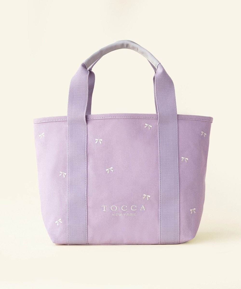 【トッカ/TOCCA】の【大人百花コラボカラー有・WEB&一部店舗限定】LUCKY SHOWER CANVASTOTE キャンバス トートバッグ インテリア・キッズ・メンズ・レディースファッション・服の通販 founy(ファニー) ファッション Fashion レディースファッション Fashion for Women バッグ Bags アウトドア Outdoor Clothing キャンバス Canvas, Canvas Fabric 財布 Wallet, Purse テクスチャー Texture, Textured Fabric フェミニン Feminine, Girly フロント Front, Front Design ポケット Pocket, Pocket Detail モチーフ Motif, Design Theme リボン Ribbon, Bow リュクス Luxury, Elegant, High-End, Chic ワンポイント One Point, Statement Accent 旅行 Travel ビジネス 仕事 通勤 Business / Work / Commuting ラベンダー×リボン柄|ID: prp329100004422625 ipo3291000000036380373