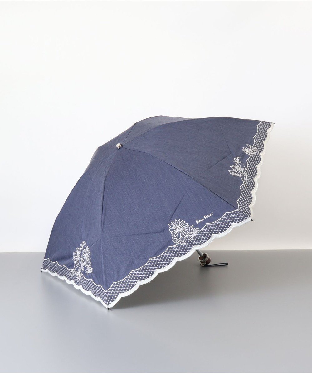 【アウロラ/AURORA】のNINA RICCI (ニナリッチ) マーガレット刺繍晴雨兼用パラソル(折り畳み・ミニ傘) インテリア・キッズ・メンズ・レディースファッション・服の通販 founy(ファニー) 　ファッション　Fashion　レディースファッション　WOMEN　傘 / レイングッズ　Umbrellas/Rainwear　傘　Umbrella　軽量　Lightweight　サマー　Summer　デニム　Denim　人気　Popularity　日傘　Parasol　マーガレット　Margaret　ランダム　Random　ネイビー|ID: prp329100004422764 ipo3291000000031847619