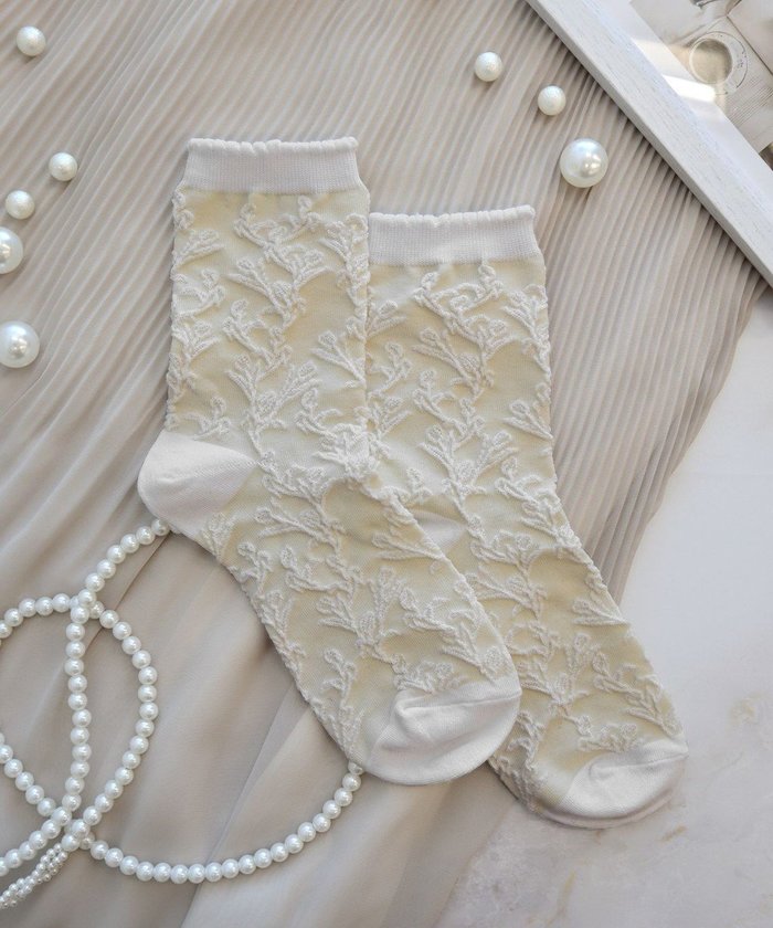 【ティアクラッセ/Tiaclasse】のジャガードフリルソックス インテリア・キッズ・メンズ・レディースファッション・服の通販 founy(ファニー) https://founy.com/ ファッション Fashion レディースファッション Fashion for Women ソックス&靴下 Socks & Hosiery レッグウェア・ストッキング Legwear & Hosiery おすすめ Recommended / Our Picks くるぶし Ankle-Length アンクル Ankle-Length Design ショート Short, Short Length シンプル Simple, Minimal ソックス Socks, Hosiery フリル Frill, Ruffle プリーツ Pleats, Pleated ボタニカル Botanical, Floral Pattern エレガント 上品 Elegant 旅行 Travel 楽ちん Easy Fit, Comfortable |ID: prp329100004423455 ipo3291000000035599734