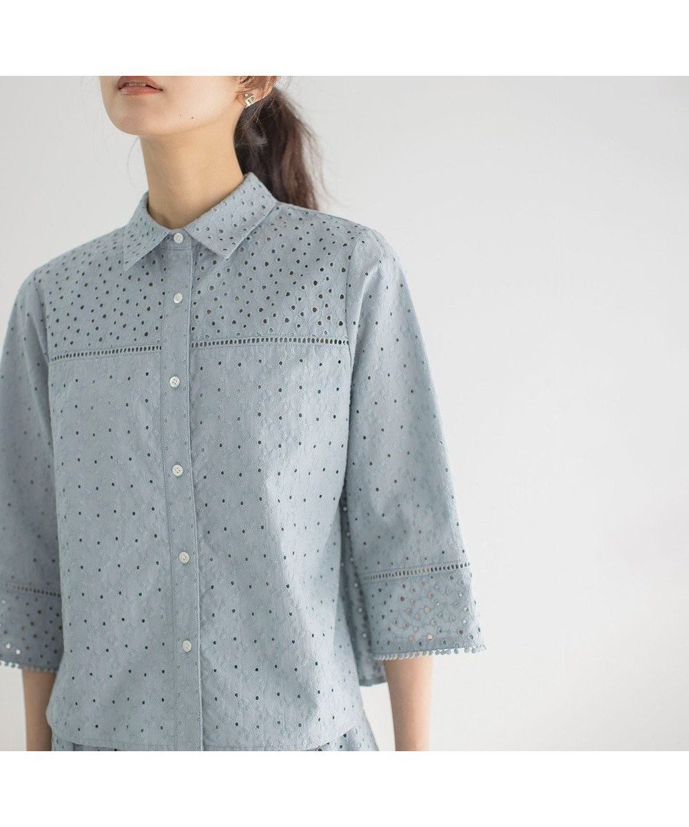 【組曲/KUMIKYOKU】のエンブロイダリーレース襟付 ブラウス インテリア・キッズ・メンズ・レディースファッション・服の通販 founy(ファニー) ファッション Fashion レディースファッション Fashion for Women トップス・カットソー Cut & Sew Tops シャツ・ブラウス・オフィスカジュアル Elegant Blouses & Button-Ups アイレット Eyelet Lace 春 Spring カフス Cuff Design サロペット Overalls, Salopette ノースリーブ Sleeveless, No-Sleeve フラワー Flower, Floral モチーフ Motif, Design Theme ヨーク Yoke, Yoke Design レース Lace, Lace Fabric S/S・春夏 SS, Spring/Summer, Warm Season 夏 Summer スモーキーミント系|ID: prp329100004423572 ipo3291000000033640669