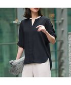 【アイシービー/iCB】の【人気のため新色追加・WEB限定・接触冷感・UVケア・速乾・洗える】BackSatinAmunzen 5分袖キーネックブラウス ブラック×トープ系|ID: prp329100004429890 ipo3291000000032605990