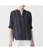 【アイシービー/iCB】の【人気のため新色追加・WEB限定・接触冷感・UVケア・速乾・洗える】BackSatinAmunzen 5分袖キーネックブラウス 人気、トレンドファッション・服の通販 founy(ファニー) ファッション Fashion レディースファッション Fashion for Women トップス・カットソー Cut & Sew Tops シャツ・ブラウス・オフィスカジュアル Elegant Blouses & Button-Ups 春 Spring 洗える Machine Washable サテン Satin, Glossy Fabric ジャケット Jacket, Outerwear 人気 Popular, Best Seller ハイネック High Neck, Mock Neck プリント Print, Printed Pattern ワーク Workwear, Utility Style S/S・春夏 SS, Spring/Summer, Warm Season 夏 Summer エレガント 上品 Elegant 2025年 2025 2025春夏・S/S Spring/Summer 2025 SS25 thumbnail グレーストライプ系|ID: prp329100004429890 ipo3291000000033433216