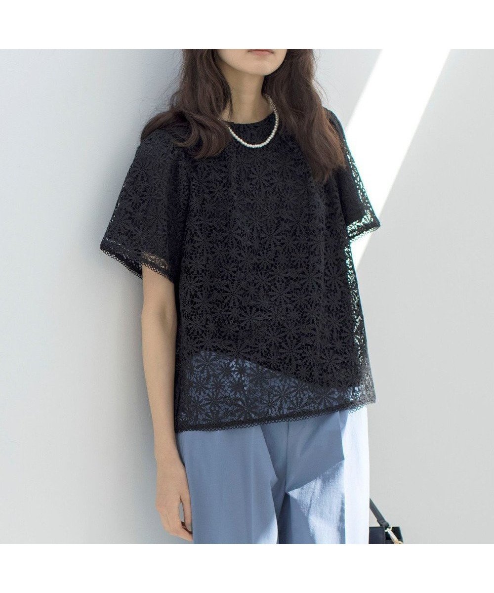 【組曲/KUMIKYOKU】のフラワーレース ブラウス インテリア・キッズ・メンズ・レディースファッション・服の通販 founy(ファニー) 　ファッション　Fashion　レディースファッション　Fashion for Women　トップス・カットソー　Cut & Sew Tops　シャツ・ブラウス・オフィスカジュアル　Elegant Blouses & Button-Ups　ロングTシャツ・Tシャツ　Longline T-Shirts & Tees　カットソー・ベーシックTシャツ　Cut-and-Sewn Tops / Stretch Tees & Basics　インナー　Innerwear　春　Spring　カットソー　Cut and Sewn Top　ケミカル　Chemical, Chemical Wash　シフォン　Chiffon, Lightweight Fabric　フラワー　Flower, Floral　フレア　Flare, Flared　リラックス　Relax, Relaxed Fit　レース　Lace, Lace Fabric　S/S・春夏　SS, Spring/Summer, Warm Season　再入荷　Restock / Back in Stock　夏　Summer　ブラック系|ID: prp329100004430838 ipo3291000000032550513