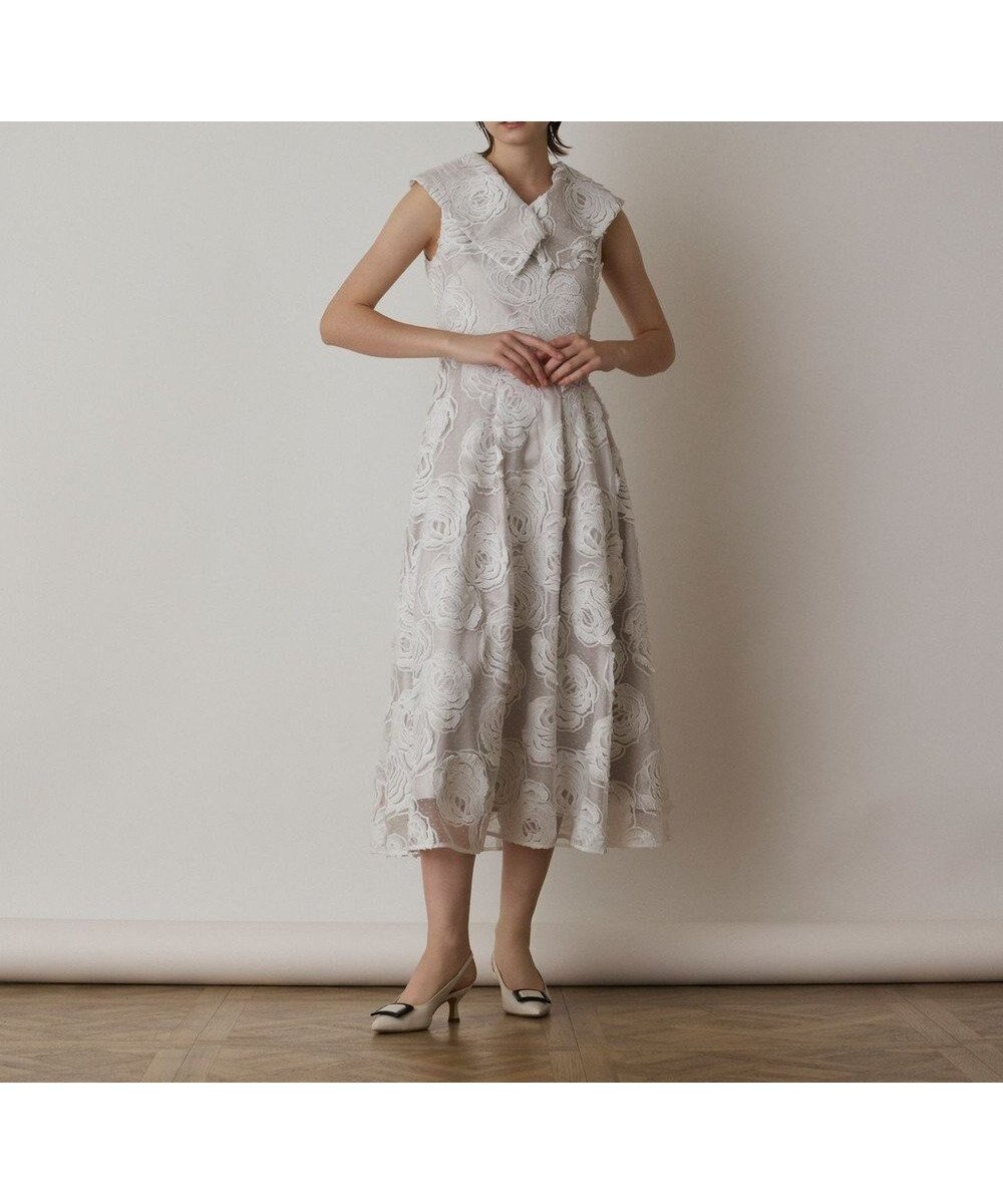 【グレース コンチネンタル/GRACE CONTINENTAL】のローズ刺繍ワンピース 人気、トレンドファッション・服の通販 founy(ファニー) 　ファッション　Fashion　レディースファッション　WOMEN　ワンピース　Dress　ドレス　Party Dresses　エレガント 上品　Elegant　春　Spring　カーディガン　Cardigan　ドレス　Dress　フィット　Fit　フォーマル　Formal　フレア　Flare　ローズ　Rose　S/S・春夏　Ss・Spring/Summer　再入荷　Restock/Back In Stock/Re Arrival　夏　Summer　 other-1|ID: prp329100004431996 ipo3291000000031927492