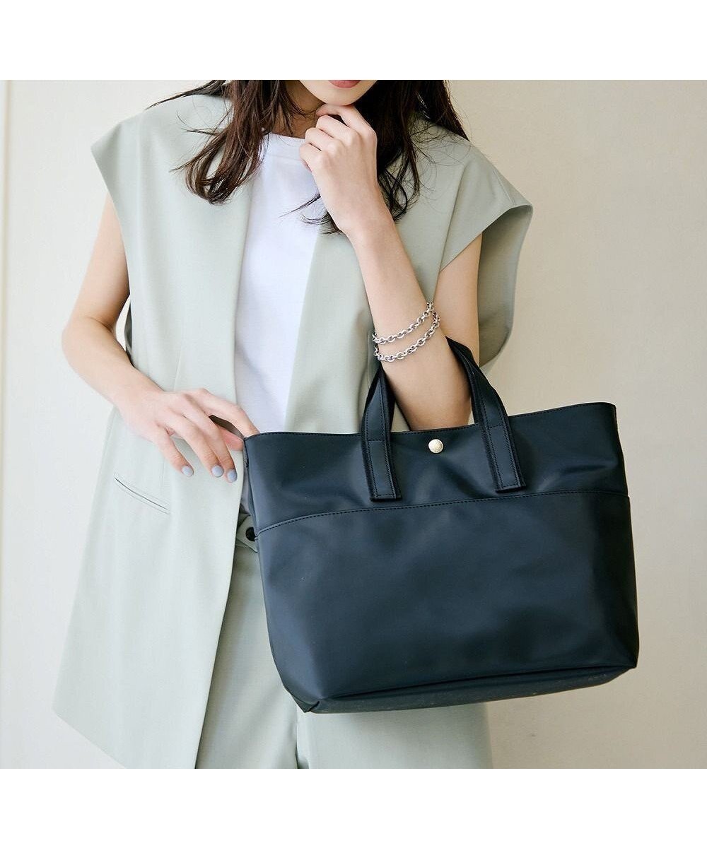 【トプカピ/TOPKAPI】の【Breath TOPKAPI】Bright ブライト カラーブロック A4 トートバッグ 人気、トレンドファッション・服の通販 founy(ファニー) 　ファッション　Fashion　レディースファッション　Fashion for Women　バッグ　Bags　サテン　Satin, Glossy Fabric　フラップ　Flap, Flap Pocket　ブライト　Bright, Shiny　ブロック　Block, Solid Block Pattern　ポケット　Pocket, Pocket Detail　軽量　Lightweight, Ultra Light　 other-1|ID: prp329100004436981 ipo3291000000032687549