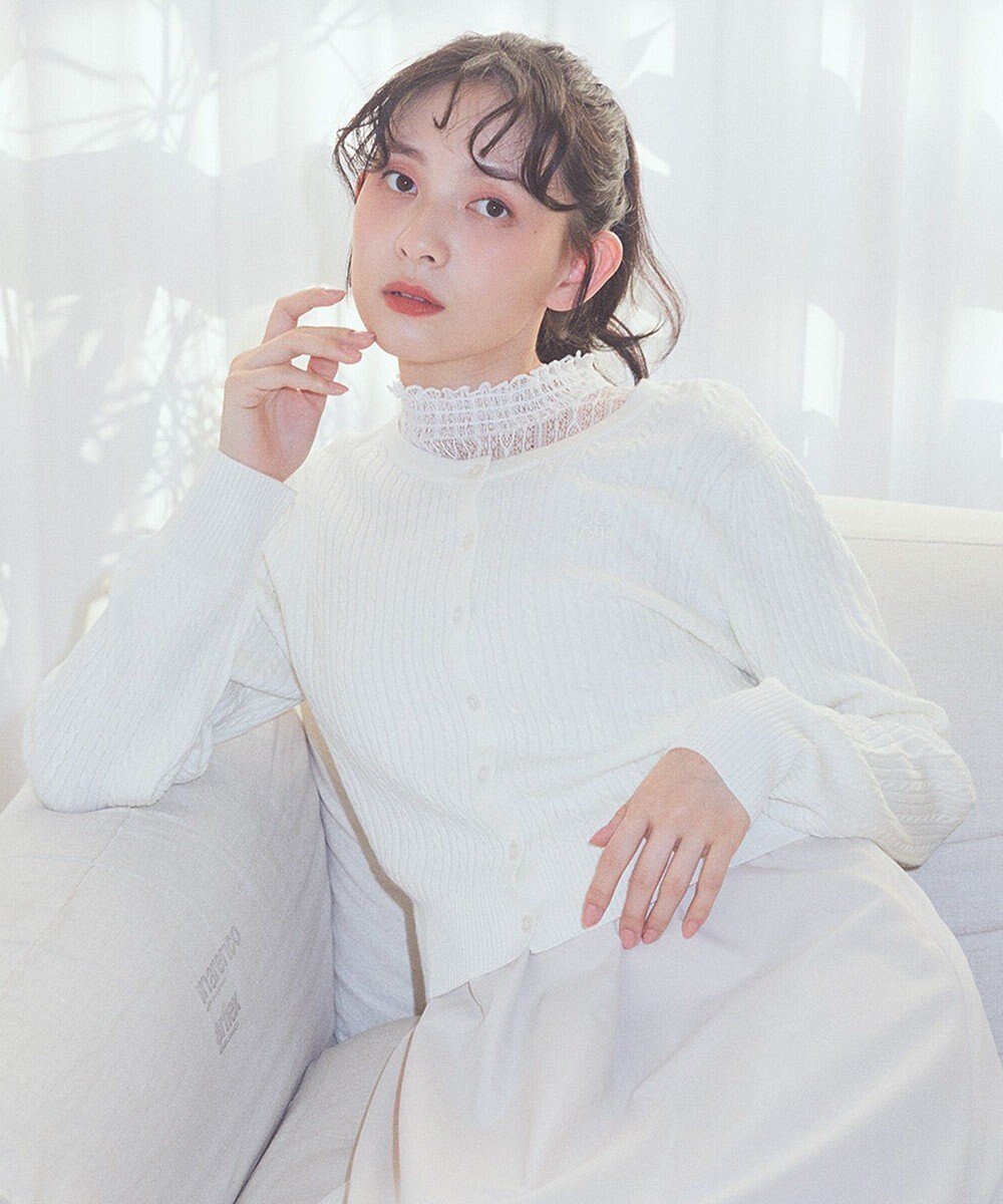 【アースミュージックアンドエコロジー/earth music&ecology】のミニケーブルコンパクトカーディガン インテリア・キッズ・メンズ・レディースファッション・服の通販 founy(ファニー) 　ファッション　Fashion　レディースファッション　Fashion for Women　トップス・カットソー　Cut & Sew Tops　カーディガン・羽織り　Layered Style Cardigans　カーディガン　Cardigan, Knitwear　フェミニン　Feminine, Girly　ポケット　Pocket, Pocket Detail　エレガント 上品　Elegant　夏　Summer　春　Spring　S/S・春夏　SS, Spring/Summer, Warm Season　羽織　Haori, Light Jacket　Ivory|ID: prp329100004441599 ipo3291000000033658942