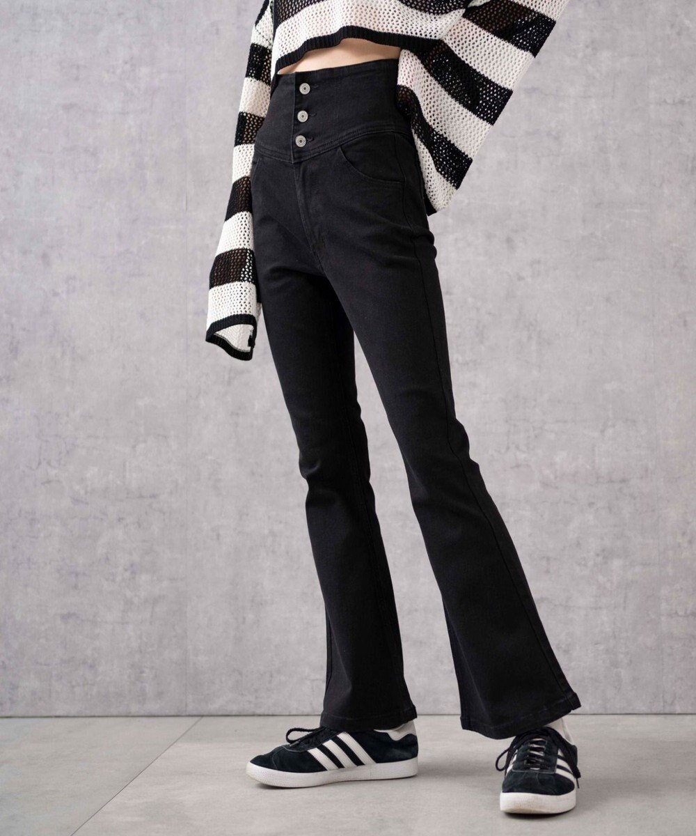 【ウィゴー/WEGO】のハイウエストストレッチフレアデニムパンツ インテリア・キッズ・メンズ・レディースファッション・服の通販 founy(ファニー) 　ファッション　Fashion　レディースファッション　Fashion for Women　パンツ　Pants & Trousers　デニムパンツ・ジーンズ・美脚デニム　Denim Jeans & Pants　春　Spring　ショート　Short, Short Length　ストレッチ　Stretch, Stretchy Fabric　スニーカー　Sneakers, Trainers　スマホ　Smartphone, Mobile Device　デニム　Denim, Jeans Material　バランス　Balance, Style Balance　パターン　Pattern, Design Print　フレア　Flare, Flared　ボトム　Bottoms, Lower Wear　S/S・春夏　SS, Spring/Summer, Warm Season　おすすめ　Recommended / Our Picks　夏　Summer　ブラック|ID: prp329100004444260 ipo3291000000034365335