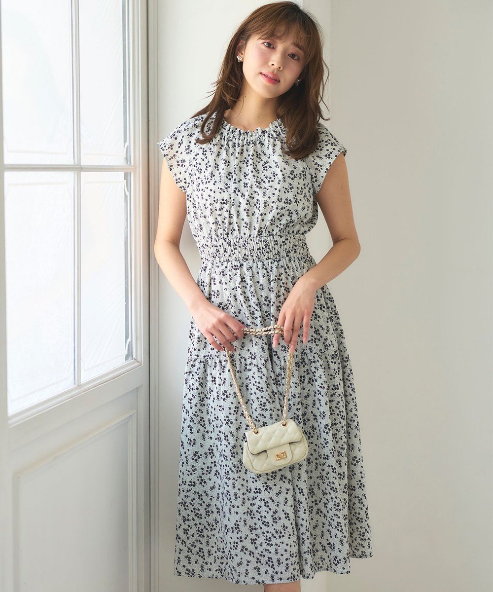 【フェルゥ/Feroux】のウエストシャーリングティアード ワンピース インテリア・キッズ・メンズ・レディースファッション・服の通販 founy(ファニー) 　ファッション　Fashion　レディースファッション　WOMEN　ワンピース　Dress　インナー　Inner　キャミソール　Camisole　ギャザー　Gather　シャーリング　Shirring　ジョーゼット　Georgette　ティアード　Tiered　ティアードワンピース　Tiered Dress　モノトーン　Monotone　リゾート　Resort　エレガント 上品　Elegant　夏　Summer　春　Spring　S/S・春夏　Ss・Spring/Summer　ホワイト系1|ID: prp329100004446686 ipo3291000000031972712