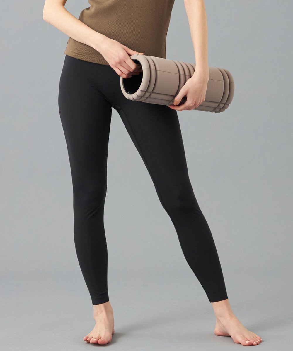 【チャコット/Chacott】のChacott BALANCE ZEN レギンス インテリア・キッズ・メンズ・レディースファッション・服の通販 founy(ファニー) 　ファッション　Fashion　レディースファッション　WOMEN　パンツ　Pants　レギンス　Leggings　吸水　Water Absorption　軽量　Lightweight　ストレッチ　Stretch　タイツ　Tights　なめらか　Smooth　フィット　Fit　ヨガ　Yoga　リラックス　Relax　レギンス　Leggings　おすすめ　Recommend　ブラック|ID: prp329100004452214 ipo3291000000031922295