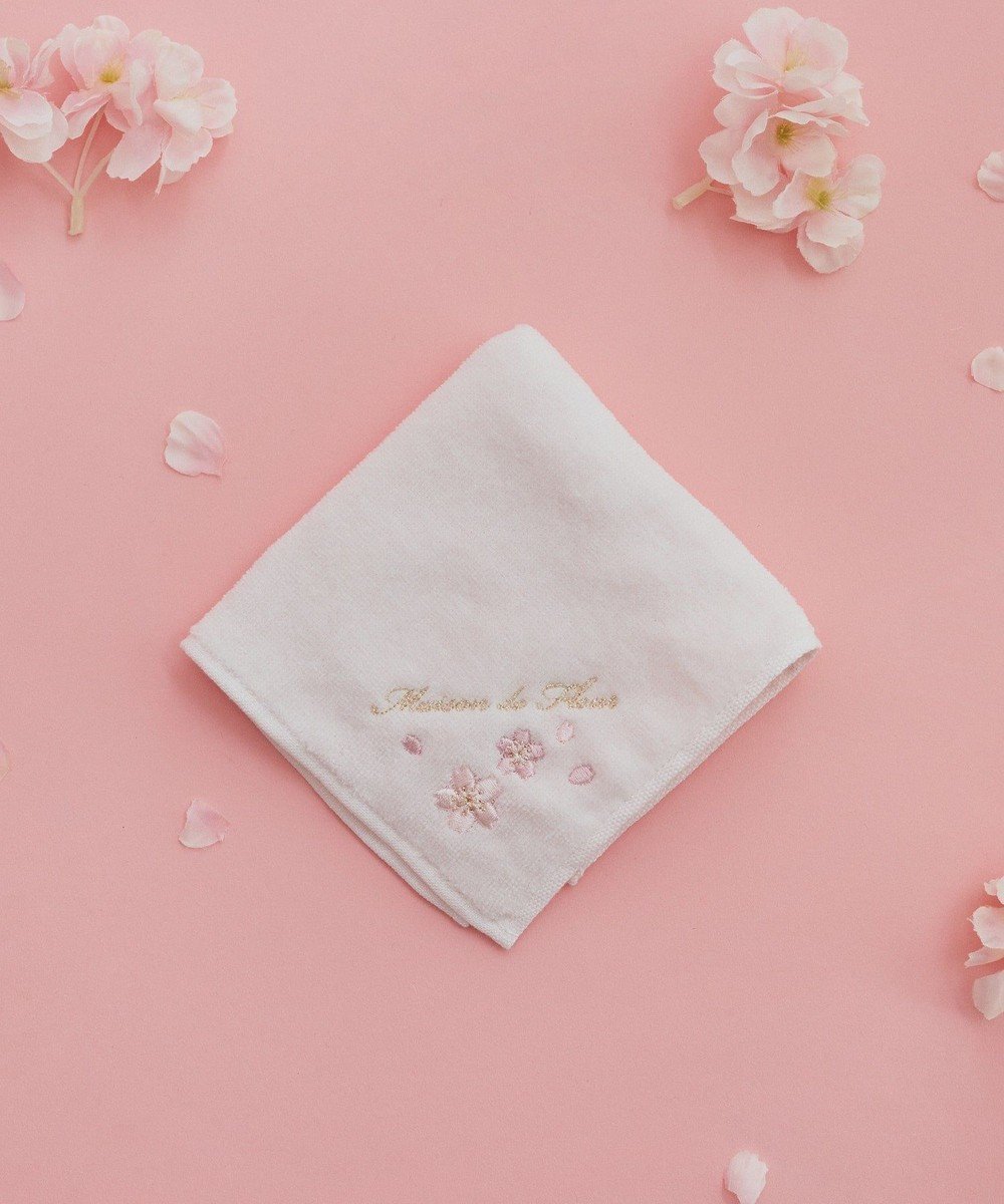 【メゾンドフルール/Maison de FLEUR】のsakura刺繍タオルハンカチ インテリア・キッズ・メンズ・レディースファッション・服の通販 founy(ファニー) 　ファッション　Fashion　レディースファッション　WOMEN　財布　Wallets　おすすめ　Recommend　ギフト プレゼント　Gift Present　タオル　Towel　ハンカチ　Handkerchief　ハンド　Hand　モチーフ　Motif　エレガント 上品　Elegant　財布　Wallet　Light Pink|ID: prp329100004453838 ipo3291000000031920643