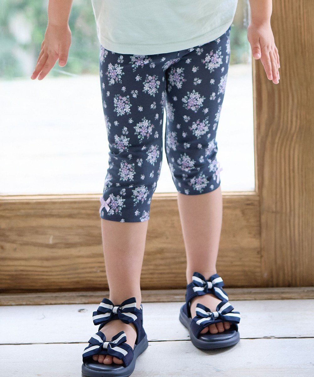 【エニファム/any FAM / KIDS】の5分丈レギンス インテリア・キッズ・メンズ・レディースファッション・服の通販 founy(ファニー) 　ファッション　Fashion　キッズファッション　Fashion for Kids　ボトムス　Bottoms　春　Spring　洗える　Machine Washable　ストレッチ　Stretch, Stretchy Fabric　スマホ　Smartphone, Mobile Device　チェック　Check, Plaid, Tartan　トレンド　Trend, Trending Now　人気　Popular, Best Seller　ポケット　Pocket, Pocket Detail　無地　Plain, Solid Color　リボン　Ribbon, Bow　レギンス　Leggings, Stretch Pants　ワンポイント　One Point, Statement Accent　S/S・春夏　SS, Spring/Summer, Warm Season　おすすめ　Recommended / Our Picks　夏　Summer　ネイビー×花柄|ID: prp329100004454797 ipo3291000000031169090