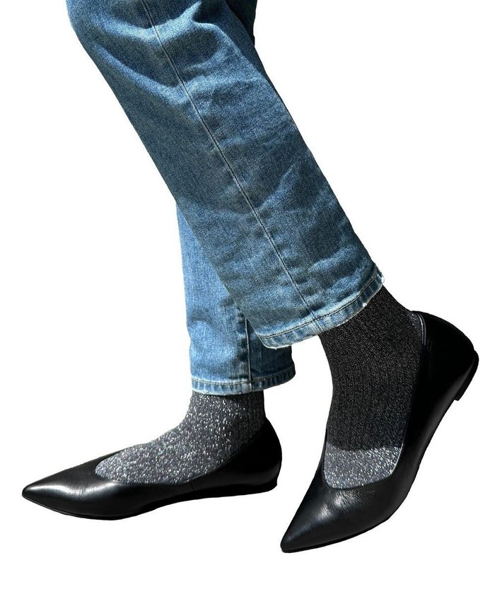 【23区/NIJYUSANKU】のラメ クルーソックス インテリア・キッズ・メンズ・レディースファッション・服の通販 founy(ファニー) https://founy.com/ ファッション Fashion レディースファッション WOMEN ソックス Socks レッグウェア Legwear 2024年 2024 2024-2025秋冬・A/W Aw/Autumn/Winter/Fw/Fall/2024-2025 シューズ Shoes シルバー Silver ソックス Socks バレエ Ballet ロング Long エレガント 上品 Elegant |ID: prp329100004456516 ipo3291000000031930577