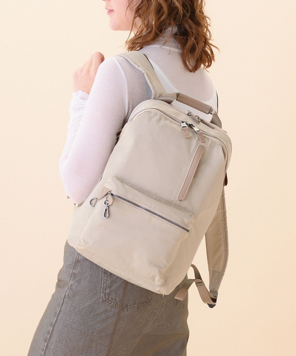 【エースバッグズアンドラゲッジ/ACE BAGS & LUGGAGE】の【雑誌掲載】W .Day/Night ポッケス スリムリュック A4サイズ 13.3インチPC収納 15276 ダブルアンドデイナイト マザーズバッグ インテリア・キッズ・メンズ・レディースファッション・服の通販 founy(ファニー) 　雑誌掲載アイテム　Magazine Picks & Fashion Features　ファッション雑誌　Fashion Magazines　オッジ　Oggi　ファッション　Fashion　レディースファッション　Fashion for Women　バッグ　Bags　春　Spring　10月号　October Issue　スリム　Slim, Slim Fit　雑誌　Magazine, Fashion Magazine　ポケット　Pocket, Pocket Detail　ポシェット　Pochette, Mini Bag　リアル　Real, Realistic　リュック　Backpack, Rucksack　おすすめ　Recommended / Our Picks　ビジネス 仕事 通勤　Business / Work / Commuting　ライトベージュ|ID: prp329100004457720 ipo3291000000033552275