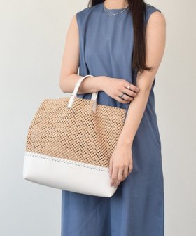 【インター ショシュール/INTER-CHAUSSURES】の【CHRISTIAN VILLA】メッシュコンビレザーワイドバッグ 人気、トレンドファッション・服の通販 founy(ファニー) ファッション Fashion レディースファッション WOMEN バッグ Bag イタリア Italy ポーチ Pouch メッシュ Mesh ラップ Wrap |ID:prp329100004465144
