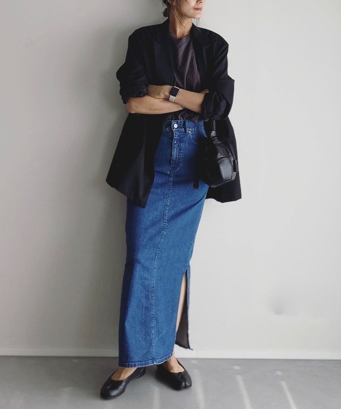 【ウォードブルー/WOADBLUE】のLINE ラインスカート ミッドブルー インテリア・キッズ・メンズ・レディースファッション・服の通販 founy(ファニー) https://founy.com/ ファッション Fashion レディースファッション WOMEN スカート Skirt デニムスカート Denim Skirts エレガント 上品 Elegant スリット Slit デニム Denim トレンド Trend 定番 Standard ラグジュアリー Luxury A/W・秋冬 Aw・Autumn/Winter・Fw・Fall-Winter S/S・春夏 Ss・Spring/Summer 再入荷 Restock/Back In Stock/Re Arrival 夏 Summer |ID: prp329100004465288 ipo3291000000031835183