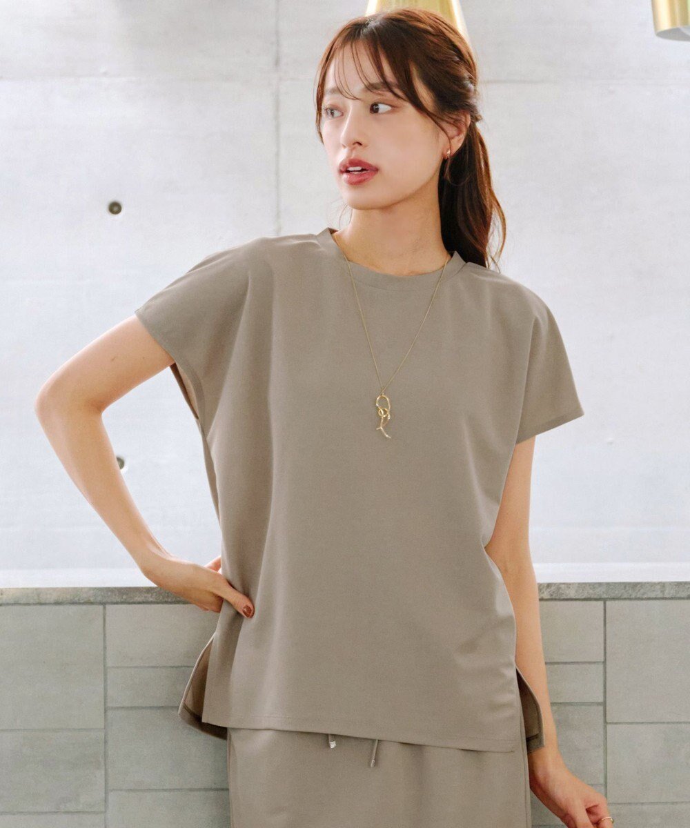 【ティアクラッセ/Tiaclasse】の【洗える】フレンチスリーブカノコトップス 人気、トレンドファッション・服の通販 founy(ファニー) 　ファッション　Fashion　レディースファッション　Fashion for Women　トップス・カットソー　Cut & Sew Tops　シャツ・ブラウス・オフィスカジュアル　Elegant Blouses & Button-Ups　ロングTシャツ・Tシャツ　Longline T-Shirts & Tees　カットソー・ベーシックTシャツ　Cut-and-Sewn Tops / Stretch Tees & Basics　アクセサリー　Fashion Accessories　ウォッシャブル　Machine Washable　春　Spring　洗える　Machine Washable　秋　Autumn　カットソー　Cut and Sewn Top　カーディガン　Cardigan, Knitwear　シンプル　Simple, Minimal　スリット　Slit, Slit Detail　スリーブ　Sleeve, Long Sleeve / Short Sleeve　セットアップ　Set-Up, Coordinated Outfit　チュニック　Tunic, Long Top　フレア　Flare, Flared　フレンチ　French, French Style　ベーシック　Basic, Essential　ポケット　Pocket, Pocket Detail　無地　Plain, Solid Color　冬　Winter / This Winter　S/S・春夏　SS, Spring/Summer, Warm Season　再入荷　Restock / Back in Stock　夏　Summer　エレガント 上品　Elegant　新作・新入荷　New Arrivals / New In　 other-1|ID: prp329100004465719 ipo3291000000032142834