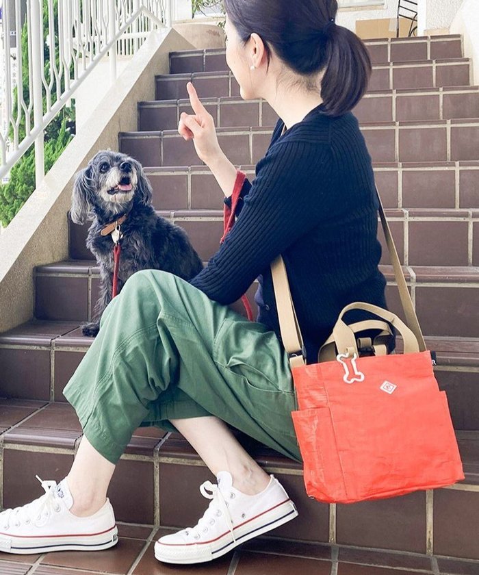 【ルートート/ROOTOTE】の1128【BUDDY タープ素材】SN.スクエア.ドッグ.バディ-A インテリア・キッズ・メンズ・レディースファッション・服の通販 founy(ファニー) https://founy.com/ ファッション Fashion レディースファッション Fashion for Women アウトドア Outdoor Clothing インナー Innerwear ショルダー Shoulder, Shoulder Strap シルバー Silver, Metallic Silver スクエア Square, Square Shape スマホ Smartphone, Mobile Device 皿 Plate, Dish タオル Towel, Bath Towel チェック Check, Plaid, Tartan ポケット Pocket, Pocket Detail 犬 Dog 新作・新入荷 New Arrivals / New In |ID: prp329100004466015 ipo3291000000034283274