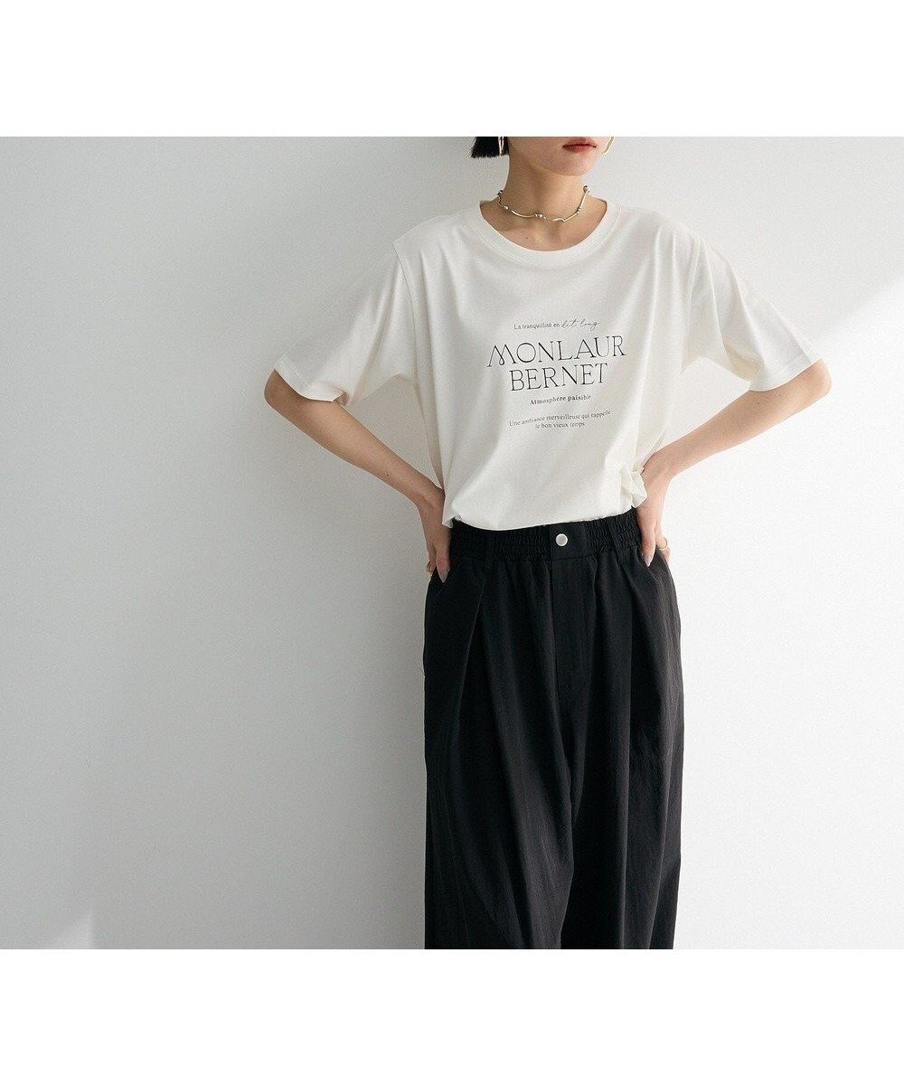 【グリーンパークス/Green Parks】のBP フェミニンロゴレギュラーTシャツ インテリア・キッズ・メンズ・レディースファッション・服の通販 founy(ファニー) 　ファッション　Fashion　レディースファッション　Fashion for Women　トップス・カットソー　Cut & Sew Tops　シャツ・ブラウス・オフィスカジュアル　Elegant Blouses & Button-Ups　ロングTシャツ・Tシャツ　Longline T-Shirts & Tees　カットソー・ベーシックTシャツ　Cut-and-Sewn Tops / Stretch Tees & Basics　おすすめ　Recommended / Our Picks　カットソー　Cut and Sewn Top　フェミニン　Feminine, Girly　ベーシック　Basic, Essential　ポケット　Pocket, Pocket Detail　再入荷　Restock / Back in Stock　夏　Summer　春　Spring　S/S・春夏　SS, Spring/Summer, Warm Season　Off White|ID: prp329100004466896 ipo3291000000033384320