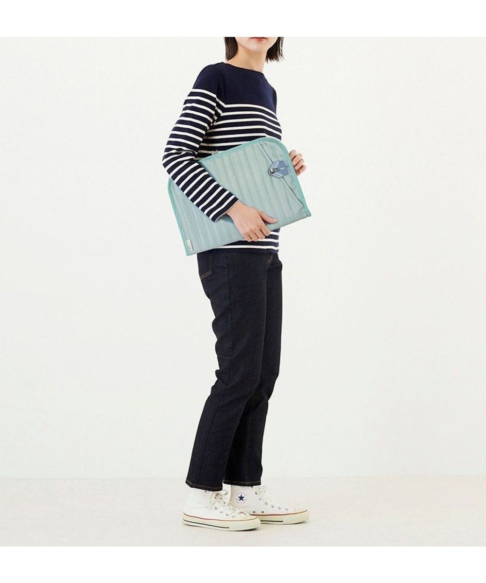 【ルートート/ROOTOTE】の6797【PCケース:合皮】/ LT.ピモッテ.キルト-A インテリア・キッズ・メンズ・レディースファッション・服の通販 founy(ファニー) 　ファッション　Fashion　レディースファッション　WOMEN　スポーツウェア　Sportswear　インナー　Inner　キルティング　Quilting　キルト　Quilt　クッション　Cushion　軽量　Lightweight　スポーツ　Sports　スマホ　Smartphone　財布　Wallet　ポケット　Pocket　メッシュ　Mesh　モバイル　Mobile　ラップ　Wrap　ループ　Loop　ワーク　Work　再入荷　Restock/Back In Stock/Re Arrival　ビジネス 仕事 通勤　Business　02:ミントブルー|ID: prp329100004470335 ipo3291000000031951782