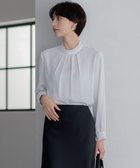 【23区/NIJYUSANKU】の【吸水速乾/UVケア/防シワ性】バックサテンアムンゼン スタンドフリル ブラウス ホワイト系|ID: prp329100004471074 ipo3291000000031963524