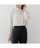 【23区/NIJYUSANKU】の【吸水速乾/UVケア/防シワ性】バックサテンアムンゼン スタンドフリル ブラウス ベージュ系|ID: prp329100004471074 ipo3291000000032646370