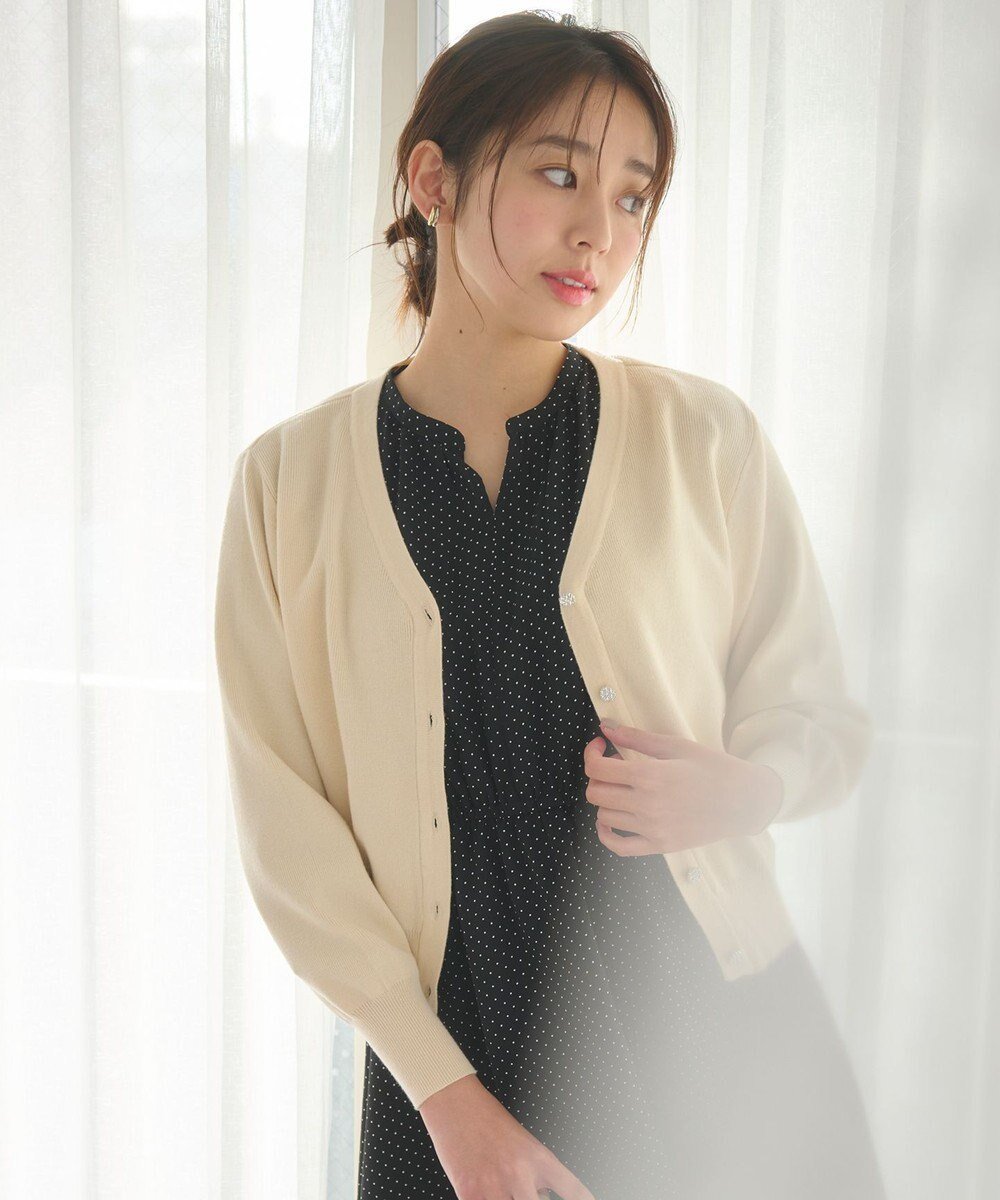 【フェルゥ/Feroux】の【洗える】ビジューボタン2WAY カーディガン インテリア・キッズ・メンズ・レディースファッション・服の通販 founy(ファニー) 　ファッション　Fashion　レディースファッション　WOMEN　トップス・カットソー　Tops/Tshirt　カーディガン　Cardigans　おすすめ　Recommend　なめらか　Smooth　カーディガン　Cardigan　バランス　Balance　フェミニン　Feminine　フロント　Front　ベーシック　Basic　ボトム　Bottom　夏　Summer　春　Spring　洗える　Washable　A/W・秋冬　Aw・Autumn/Winter・Fw・Fall-Winter　クリーム系|ID: prp329100004471608 ipo3291000000031990467