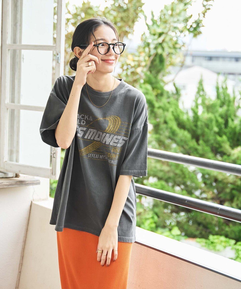 【ウィゴー/WEGO】の【新色追加/ユニセックス着用アイテム/手洗い可/SMLサイズ展開】ピグメントグラフィックT(S) インテリア・キッズ・メンズ・レディースファッション・服の通販 founy(ファニー) 　ファッション　Fashion　レディースファッション　WOMEN　トップス・カットソー　Tops/Tshirt　シャツ/ブラウス　Shirts/Blouses　ロング / Tシャツ　T-Shirts　カットソー　Cut and Sewn　ヴィンテージ　Vintage　春　Spring　秋　Autumn/Fall　カットソー　Cut And Sew　カーゴパンツ　Cargo Pants　ショート　Short　スマホ　Smartphone　スラックス　Slacks　デニム　Denim　人気　Popularity　ビッグ　Big　フレア　Flare　半袖　Short Sleeve　ワイド　Wide　S/S・春夏　Ss・Spring/Summer　再入荷　Restock/Back In Stock/Re Arrival　おすすめ　Recommend　夏　Summer　柄6|ID: prp329100004472000 ipo3291000000031892325