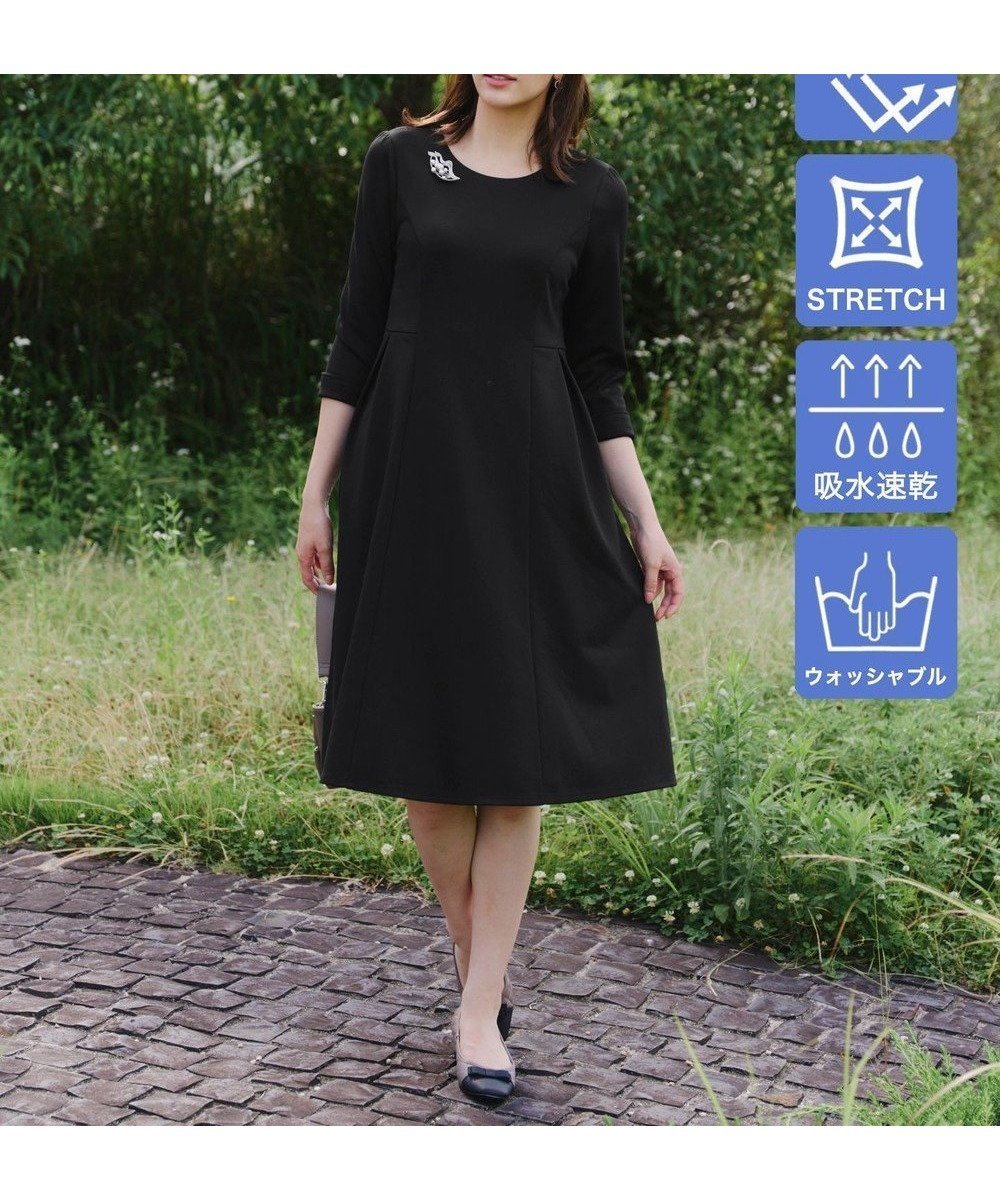 【ティアクラッセ/Tiaclasse】の【UVカット・吸水速乾】 “きれい見え” カットソータックフレアワンピース インテリア・キッズ・メンズ・レディースファッション・服の通販 founy(ファニー) 　ファッション　Fashion　レディースファッション　Fashion for Women　ワンピース　Dresses　アクセサリー　Fashion Accessories　ウォッシャブル　Machine Washable　春　Spring　洗える　Machine Washable　カットソー　Cut and Sewn Top　吸水　Absorbent, Quick-Dry　シューズ　Shoes, Footwear　シンプル　Simple, Minimal　ストレッチ　Stretch, Stretchy Fabric　チュニック　Tunic, Long Top　ポケット　Pocket, Pocket Detail　無地　Plain, Solid Color　楽ちん　Easy Fit, Comfortable　S/S・春夏　SS, Spring/Summer, Warm Season　再入荷　Restock / Back in Stock　夏　Summer　エレガント 上品　Elegant　新作・新入荷　New Arrivals / New In　ビジネス 仕事 通勤　Business / Work / Commuting　ブラック|ID: prp329100004473209 ipo3291000000033684052