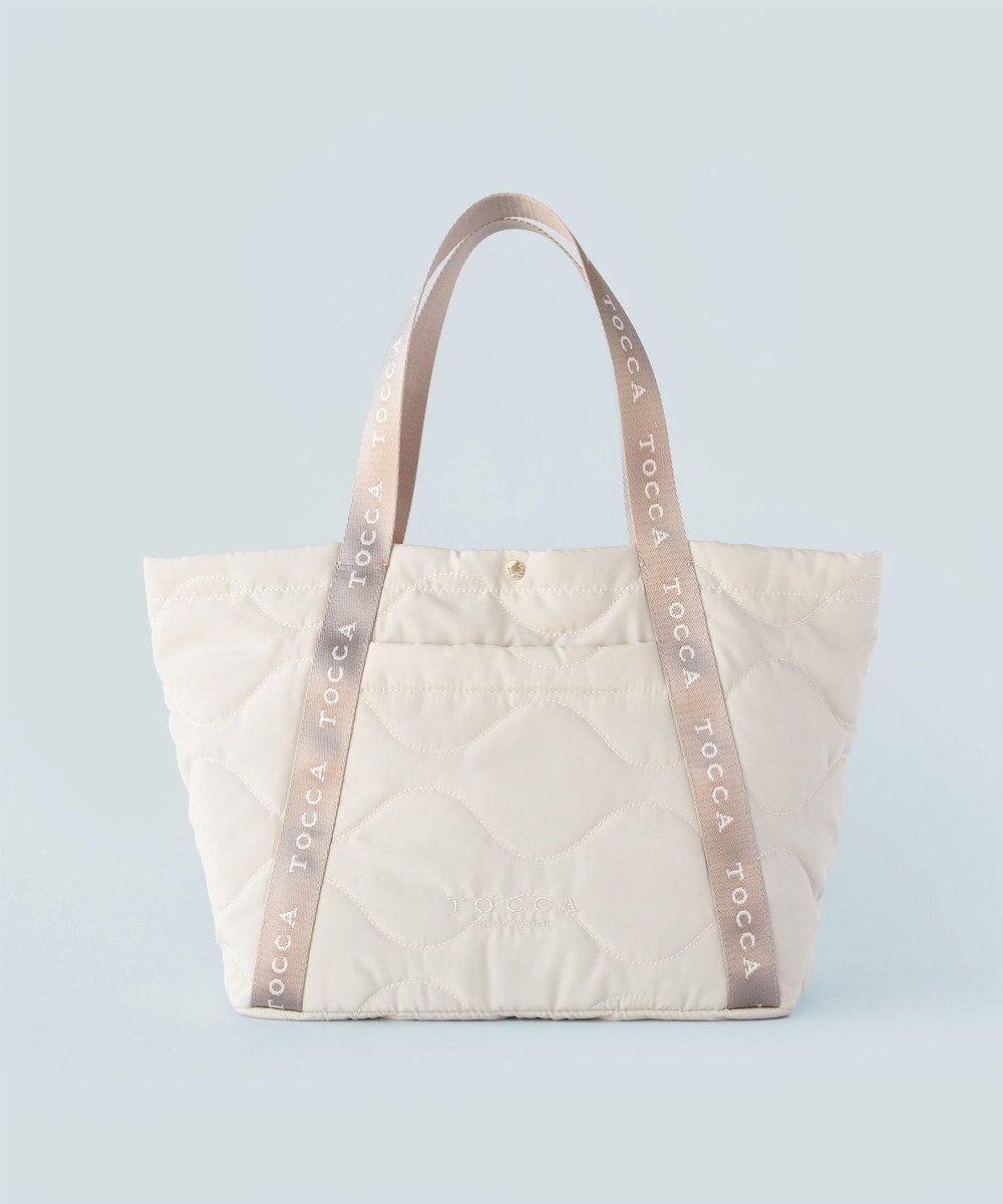 【トッカ/TOCCA】の【WEB&一部店舗限定】【A4サイズ対応】BOSCO A4TOTE トートバッグ インテリア・キッズ・メンズ・レディースファッション・服の通販 founy(ファニー) 　ファッション　Fashion　レディースファッション　WOMEN　バッグ　Bag　キルト　Quilt　シューズ　Shoes　ジップ　Zip　スポーツ　Sports　財布　Wallet　トレンド　Trend　ポケット　Pocket　おすすめ　Recommend　旅行　Travel　ビジネス 仕事 通勤　Business　オフ系|ID: prp329100004475306 ipo3291000000031988839