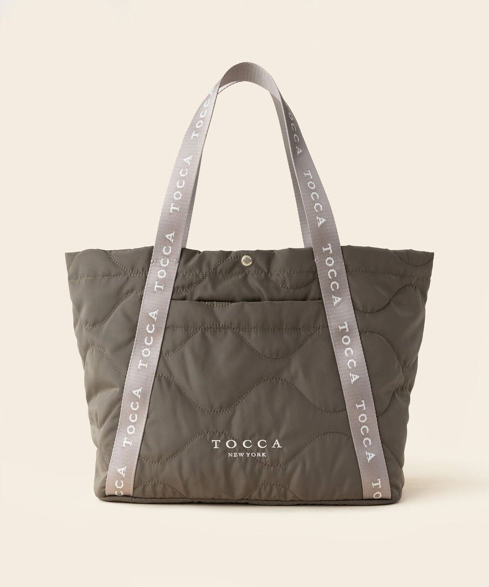 【トッカ/TOCCA】の【WEB&一部店舗限定】【A4サイズ対応】BOSCO A4TOTE トートバッグ インテリア・キッズ・メンズ・レディースファッション・服の通販 founy(ファニー) 　ファッション　Fashion　レディースファッション　WOMEN　バッグ　Bag　キルト　Quilt　シューズ　Shoes　ジップ　Zip　スポーツ　Sports　財布　Wallet　トレンド　Trend　ポケット　Pocket　おすすめ　Recommend　旅行　Travel　ビジネス 仕事 通勤　Business　カーキ系|ID: prp329100004475306 ipo3291000000031988840