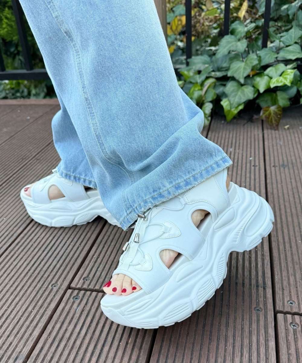【ウィゴー/WEGO】の【SMLXLサイズ展開】クリアライトソールレースアップサンダル インテリア・キッズ・メンズ・レディースファッション・服の通販 founy(ファニー) 　ファッション　Fashion　レディースファッション　WOMEN　厚底　Platforms　春　Spring　サンダル　Sandals　スポーツ　Sports　スマホ　Smartphone　トレンド　Trend　フィット　Fit　レース　Race　S/S・春夏　Ss・Spring/Summer　再入荷　Restock/Back In Stock/Re Arrival　夏　Summer　旅行　Travel　ホワイト|ID: prp329100004475679 ipo3291000000032265569