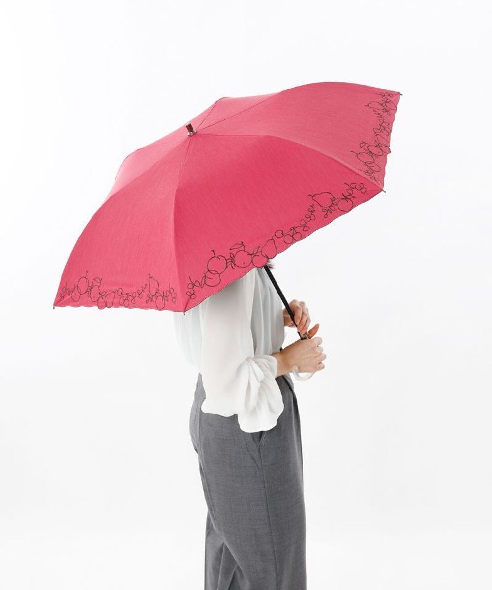 【アウロラ/AURORA】のJILL STUART(ジル スチュアート)マーカーペインティング刺しゅう晴雨兼用傘(折りたたみ傘) インテリア・キッズ・メンズ・レディースファッション・服の通販 founy(ファニー) 　ファッション　Fashion　レディースファッション　WOMEN　傘 / レイングッズ　Umbrellas/Rainwear　アンティーク　Antique　エンブロイダリー　Embroidery　クール　Cool　傘　Umbrella　軽量　Lightweight　サマー　Summer　ジュエリー　Jewelry　スマート　Smart　日傘　Parasol　フューシャピンク|ID: prp329100004475792 ipo3291000000031554956
