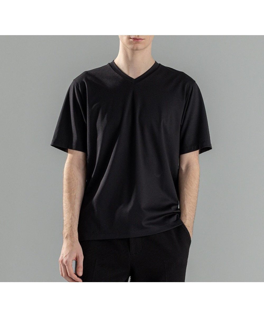【ジョゼフ オム/JOSEPH HOMME / MEN】の新素材【接触冷感/UVカット】ハイゲージベアスムース VネックTシャツ インテリア・キッズ・メンズ・レディースファッション・服の通販 founy(ファニー) 　ファッション　Fashion　メンズファッション　MEN　トップス・カットソー　Tops/Tshirt/Men　シャツ　Shirts　カットソー　Cut And Sew　シンプル　Simple　ストレッチ　Stretch　プリント　Print　ベーシック　Basic　エレガント 上品　Elegant　半袖　Short Sleeve　夏　Summer　春　Spring　S/S・春夏　Ss・Spring/Summer　ブラック系|ID: prp329100004478993 ipo3291000000031961790