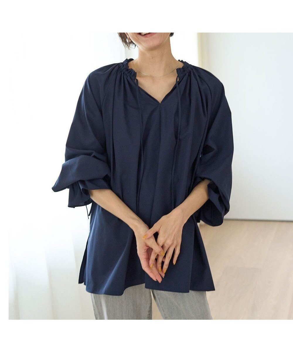 【アンフィーロ 自由区/UNFILO】の2WAYギャザーブラウス インテリア・キッズ・メンズ・レディースファッション・服の通販 founy(ファニー) 　ファッション　Fashion　レディースファッション　Fashion for Women　トップス・カットソー　Cut & Sew Tops　シャツ・ブラウス・オフィスカジュアル　Elegant Blouses & Button-Ups　インナー　Innerwear　春　Spring　洗える　Machine Washable　ギャザー　Gathered, Ruffled　吸水　Absorbent, Quick-Dry　スウェット / スエット　Sweatshirt, Sweatwear　ドレープ　Drape, Draping Fabric　ハイネック　High Neck, Mock Neck　フリル　Frill, Ruffle　羽織　Haori, Light Jacket　リボン　Ribbon, Bow　S/S・春夏　SS, Spring/Summer, Warm Season　おすすめ　Recommended / Our Picks　夏　Summer　[WEB限定]ネイビー|ID: prp329100004479172 ipo3291000000036533451