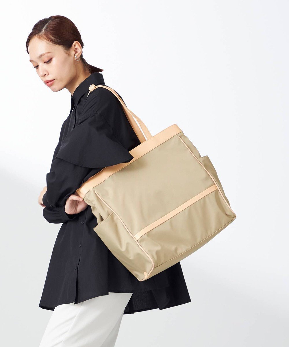 【イザック/Y'SACCS】のトラベル ホライズン2WAYトート 人気、トレンドファッション・服の通販 founy(ファニー) 　ファッション　Fashion　レディースファッション　WOMEN　バッグ　Bag　ショルダー　Shoulder　スクエア　Square　スマート　Smart　トラベル　Travel　フォルム　Form　ボストンバッグ　Boston Bag　ポケット　Pocket　マグネット　Magnet　再入荷　Restock/Back In Stock/Re Arrival　ビジネス 仕事 通勤　Business　 other-1|ID: prp329100004479656 ipo3291000000031964463