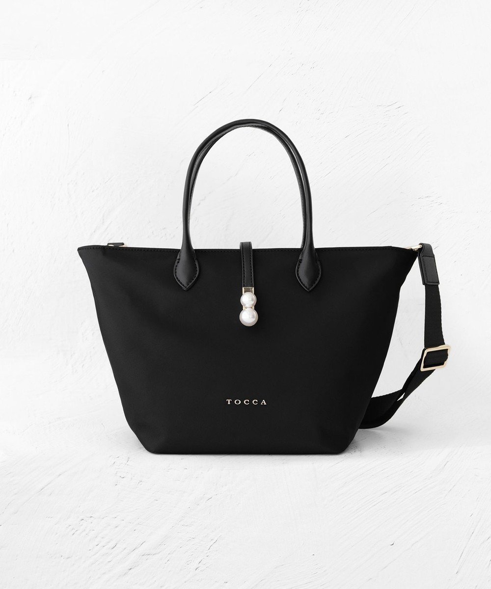 【トッカ/TOCCA】の【環境にやさしい素材・撥水】【大人百花掲載】INNOCENCE TOTE トートバッグ 人気、トレンドファッション・服の通販 founy(ファニー) 　ファッション　Fashion　レディースファッション　WOMEN　バッグ　Bag　エレガント 上品　Elegant　コンパクト　Compact　シンプル　Simple　ジップ　Zip　財布　Wallet　雑誌　Magazine　パール　Pearl　フォルム　Form　ポケット　Pocket　マグネット　Magnet　メタル　Metal　モダン　Modern　ラップ　Wrap　リュクス　Luxe　S/S・春夏　Ss・Spring/Summer　夏　Summer　2024年　2024　2024春夏・S/S　Ss,Spring/Summer,2024　 other-1|ID: prp329100004479997 ipo3291000000031929812