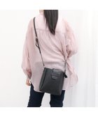 【アンビリオン/UNBILLION】の【テレビ ドラマ着用アイテム】カシュカシュ cachecache / 3つ口縦型ショルダーバッグ ブラック|ID: prp329100004480964 ipo3291000000031916779