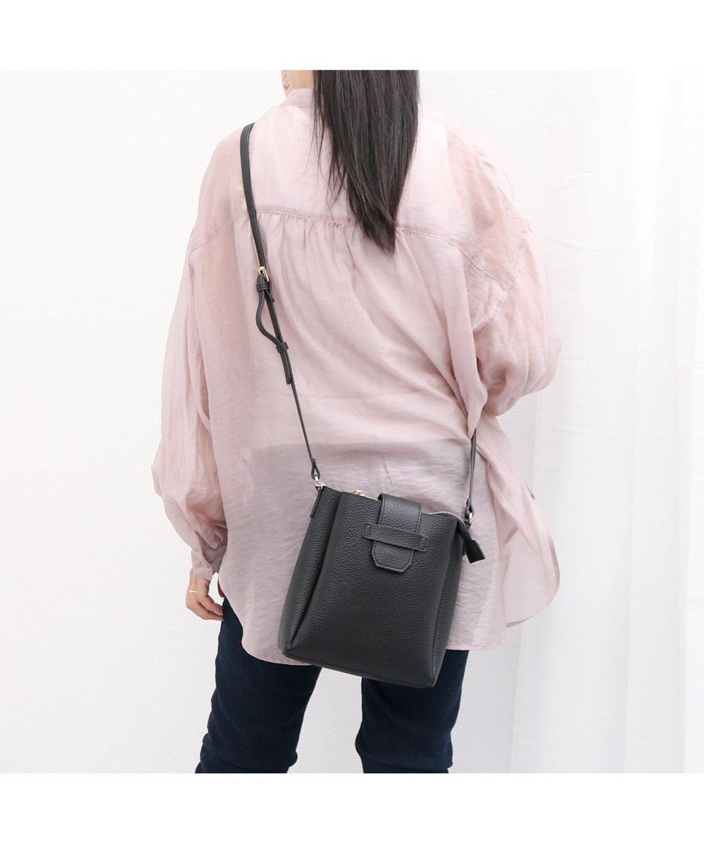 【アンビリオン/UNBILLION】の【テレビ ドラマ着用アイテム】カシュカシュ cachecache / 3つ口縦型ショルダーバッグ インテリア・キッズ・メンズ・レディースファッション・服の通販 founy(ファニー) ファッション Fashion レディースファッション Fashion for Women バッグ Bags カラフル Colorful Design ショルダー Shoulder, Shoulder Strap シンプル Simple, Minimal 財布 Wallet, Purse ハンカチ Handkerchief, Hanky ハンド Hand, Handmade ポケット Pocket, Pocket Detail マグネット Magnet, Magnetic Closure ミックス Mix, Mixed Style モチーフ Motif, Design Theme 再入荷 Restock / Back in Stock おすすめ Recommended / Our Picks 旅行 Travel ブラック|ID: prp329100004480964 ipo3291000000035516819