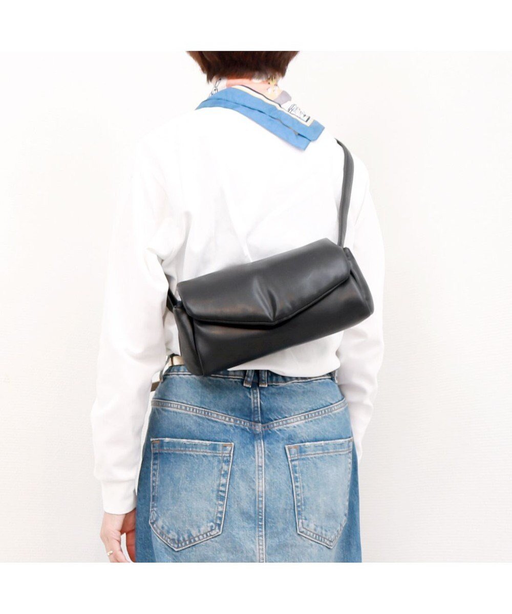 【アンビリオン/UNBILLION】のカカトゥ kakatoo / パテッドロールバッグ インテリア・キッズ・メンズ・レディースファッション・服の通販 founy(ファニー) 　ファッション　Fashion　レディースファッション　WOMEN　バッグ　Bag　ショルダー　Shoulder　シンプル　Simple　財布　Wallet　フェミニン　Feminine　ポケット　Pocket　マグネット　Magnet　再入荷　Restock/Back In Stock/Re Arrival　ブラック|ID: prp329100004481429 ipo3291000000031833381