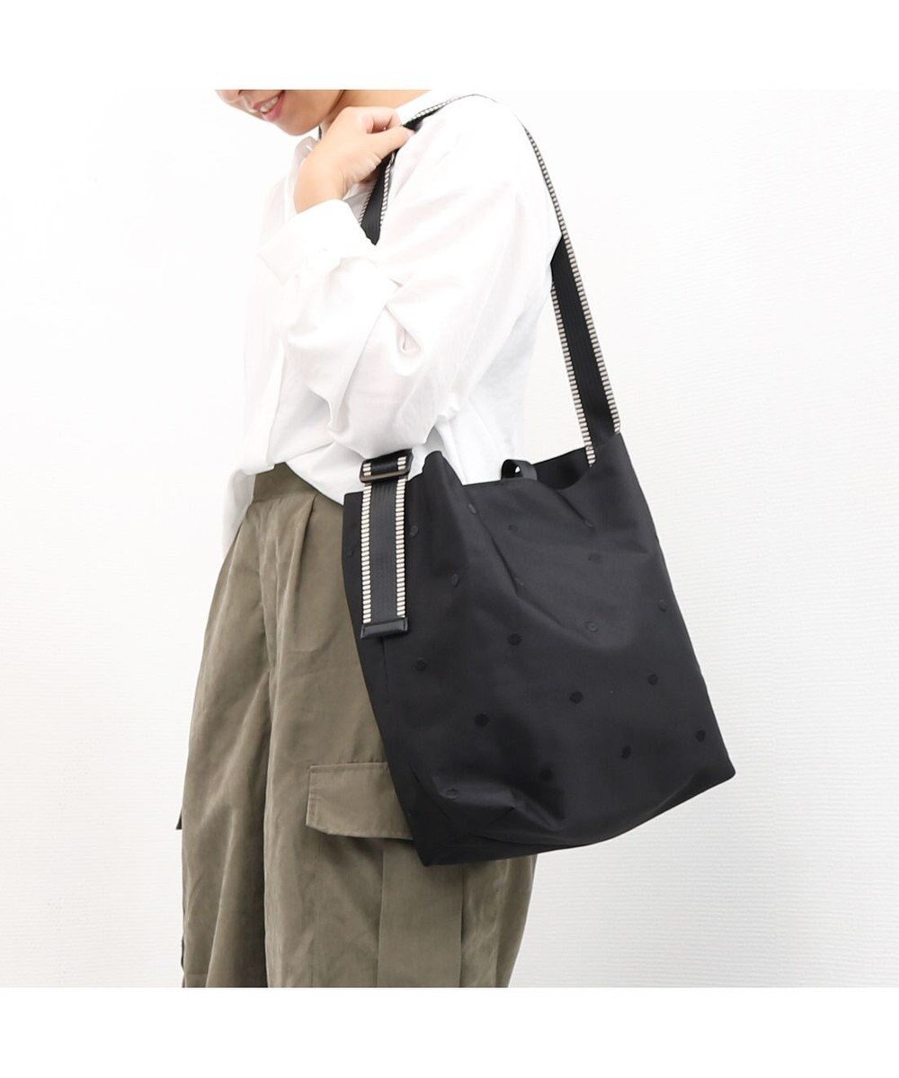 【アンビリオン/UNBILLION】のカシュカシュ cachecache / ドット刺繍ナイロン2wayショルダー インテリア・キッズ・メンズ・レディースファッション・服の通販 founy(ファニー) 　ファッション　Fashion　レディースファッション　WOMEN　カラフル　Colorful　ショルダー　Shoulder　シンプル　Simple　財布　Wallet　ドット　Dot　ハンド　Hand　ポケット　Pocket　ミックス　Mix　モチーフ　Motif　水玉　Polka Dots　再入荷　Restock/Back In Stock/Re Arrival　おすすめ　Recommend　ブラック|ID: prp329100004482134 ipo3291000000031990172
