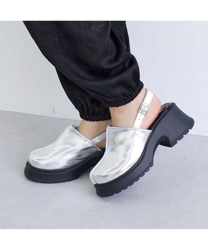【モード エ ジャコモ/MODE ET JACOMO】のnoyau センターライン厚底サボサンダル インテリア・キッズ・メンズ・レディースファッション・服の通販 founy(ファニー) https://founy.com/ ファッション Fashion レディースファッション WOMEN 厚底 Platforms コレクション Collection 軽量 Lightweight サンダル Sandals シューズ Shoes ジーンズ Jeans スポーツ Sports センター Center ソックス Socks トレンド Trend マニッシュ Mannish ミックス Mix ワイド Wide A/W・秋冬 Aw・Autumn/Winter・Fw・Fall-Winter 再入荷 Restock/Back In Stock/Re Arrival おすすめ Recommend 旅行 Travel ビジネス 仕事 通勤 Business |ID: prp329100004482573 ipo3291000000031982760