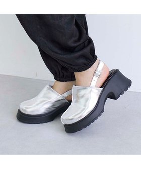 【モード エ ジャコモ/MODE ET JACOMO】のnoyau センターライン厚底サボサンダル 人気、トレンドファッション・服の通販 founy(ファニー) ファッション Fashion レディースファッション WOMEN 厚底 Platforms コレクション Collection 軽量 Lightweight サンダル Sandals シューズ Shoes ジーンズ Jeans スポーツ Sports センター Center ソックス Socks トレンド Trend マニッシュ Mannish ミックス Mix ワイド Wide A/W・秋冬 Aw・Autumn/Winter・Fw・Fall-Winter 再入荷 Restock/Back In Stock/Re Arrival おすすめ Recommend 旅行 Travel ビジネス 仕事 通勤 Business |ID:prp329100004482573