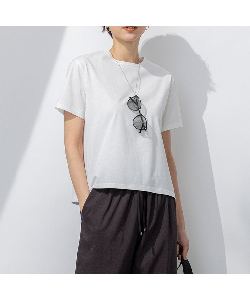 【23区/NIJYUSANKU】の【洗える】ハイエンド クルーネック Tシャツ インテリア・キッズ・メンズ・レディースファッション・服の通販 founy(ファニー) 　ファッション　Fashion　レディースファッション　Fashion for Women　トップス・カットソー　Cut & Sew Tops　シャツ・ブラウス・オフィスカジュアル　Elegant Blouses & Button-Ups　ロングTシャツ・Tシャツ　Longline T-Shirts & Tees　カットソー・ベーシックTシャツ　Cut-and-Sewn Tops / Stretch Tees & Basics　インナー　Innerwear　春　Spring　洗える　Machine Washable　カットソー　Cut and Sewn Top　キャミソール　Camisole, Spaghetti Strap Top　キャミワンピース　Cami Dress, Slip Dress　シルケット　Silket, Silky Cotton　シンプル　Simple, Minimal　ストレッチ　Stretch, Stretchy Fabric　スリーブ　Sleeve, Long Sleeve / Short Sleeve　ダメージ　Distressed, Destroyed　ドロップ　Drop Shoulder, Dropped Style　なめらか　Smooth, Silky Texture　フレア　Flare, Flared　半袖　Short Sleeve, Half Sleeve　S/S・春夏　SS, Spring/Summer, Warm Season　おすすめ　Recommended / Our Picks　夏　Summer　2025年　2025　2025春夏・S/S　Spring/Summer 2025 SS25　ホワイト系|ID: prp329100004484156 ipo3291000000032758102