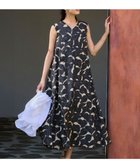 【23区/NIJYUSANKU】の【洗える】Ratti フラワーアートプリント ワンピース ブラックxベージュ|ID:prp329100004484209
