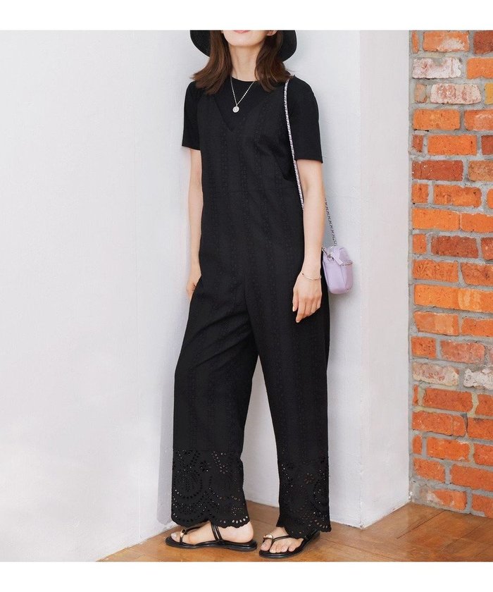 【23区/NIJYUSANKU】の【洗える】コットンエンブロイダリー オールインワン インテリア・キッズ・メンズ・レディースファッション・服の通販 founy(ファニー) https://founy.com/ ファッション Fashion レディースファッション Ladies' Fashion Online ワンピース Dress オールインワン ワンピース All In One Dress サロペット Salopette 春 Spring 洗える Washable キャミソール Camisole コンパクト Compact サロペット Overalls スカラップ Scalloped ストライプ Stripe 透かし Watermark ダウン Down トリミング Trimming ボトム Bottom レース Race S/S・春夏 Ss・Spring/Summer 夏 Summer エレガント 上品 Elegant 2025年 2025 2025春夏・S/S Ss,Spring/Summer,2025 |ID: prp329100004484216 ipo3291000000032640739