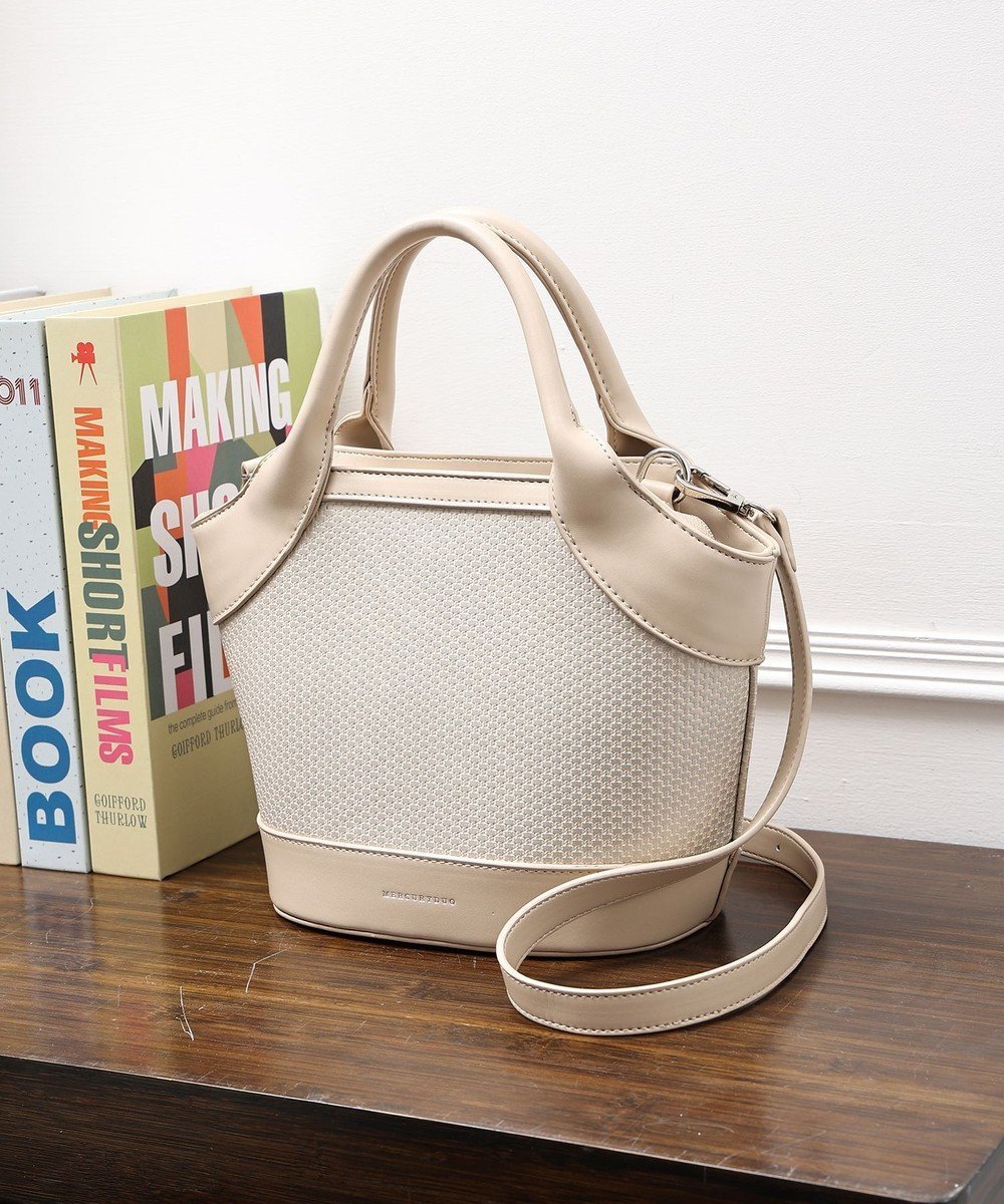 【スタイルコード/STYLE CODE】の【MERCURYDUO/マーキュリーデュオ】ミックスマテリアル ハンドバッグ インテリア・キッズ・メンズ・レディースファッション・服の通販 founy(ファニー) ファッション Fashion レディースファッション Fashion for Women バッグ Bags 春 Spring 財布 Wallet, Purse ツイード/ツィード Choker, Choker Necklace バケツ Bucket, Bucket Style フェイクレザー Faux Leather, PU Leather フェミニン Feminine, Girly ポケット Pocket, Pocket Detail ポーチ Pouch, Small Case レース Lace, Lace Fabric 再入荷 Restock / Back in Stock エレガント 上品 Elegant ベージュ|ID: prp329100004484238 ipo3291000000033618375